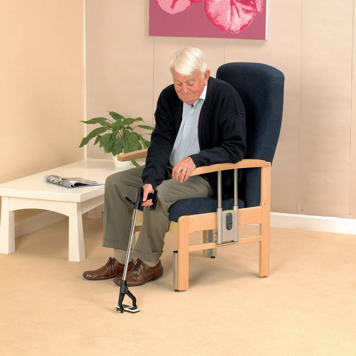 Homecraft Aa8054Y Handi-Reacher Long Arm Grabber Strumento, Raggiungere Aid, Vendita Al Dettaglio Sacco 61 cm, 24 Pollici
