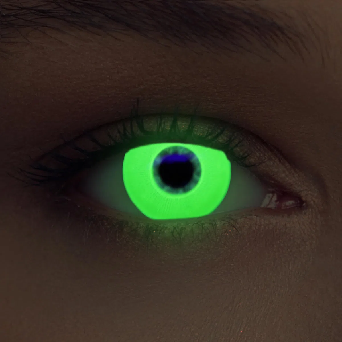 lenti a contatto colorate per costume di Halloween,bagliore/luminoso lenti, senza gradazione, 1 paio (2 pz) + custodia per lenti "Glowing" (Verde, 14.00, 0.00)